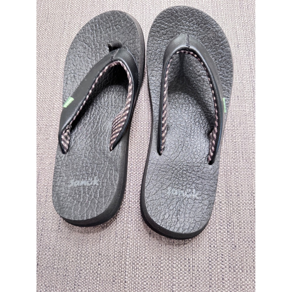 Sanuk Big Kids Yoga Mat Flip Flop Sandals Black Striped Size 4